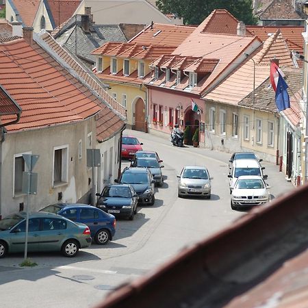 Fenyes Vinorium Bed & Breakfast Sopron Luaran gambar