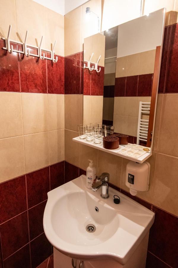 Fenyes Vinorium Bed & Breakfast Sopron Luaran gambar