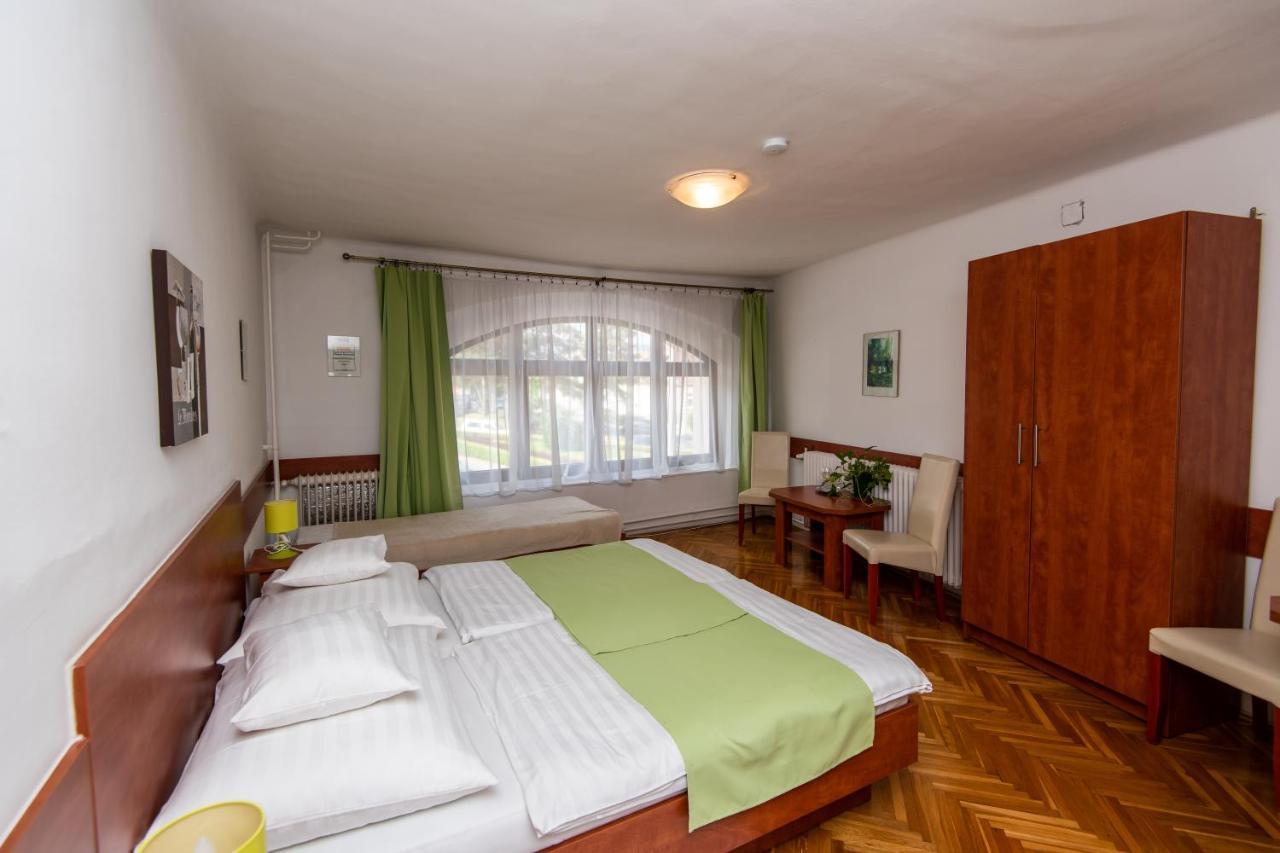 Fenyes Vinorium Bed & Breakfast Sopron Luaran gambar