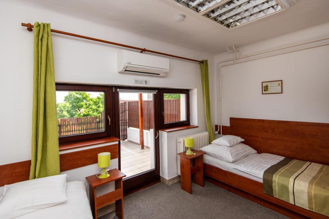 Fenyes Vinorium Bed & Breakfast Sopron Luaran gambar